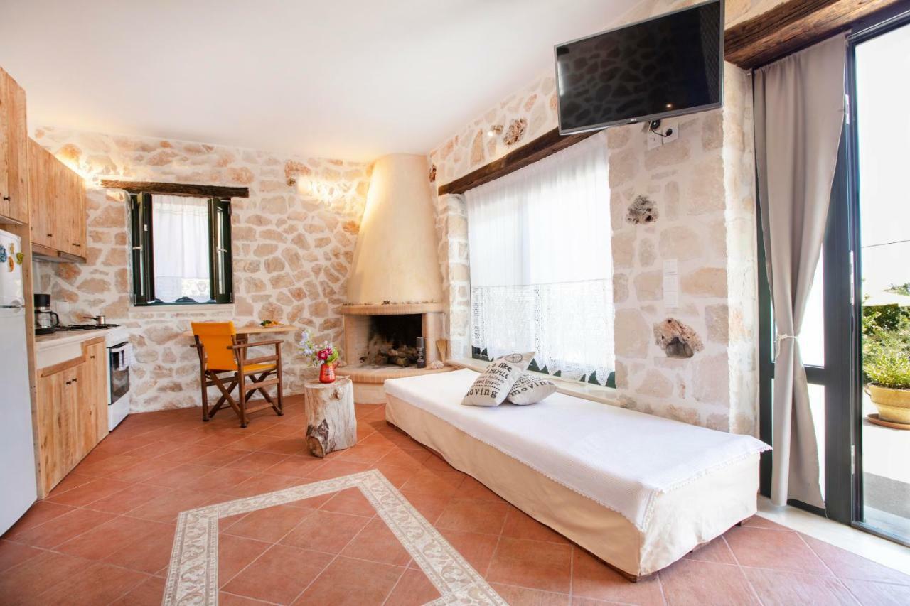 Anemos Guest House Korithion Luaran gambar