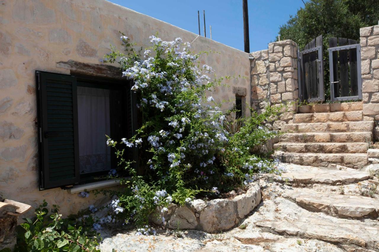 Anemos Guest House Korithion Luaran gambar